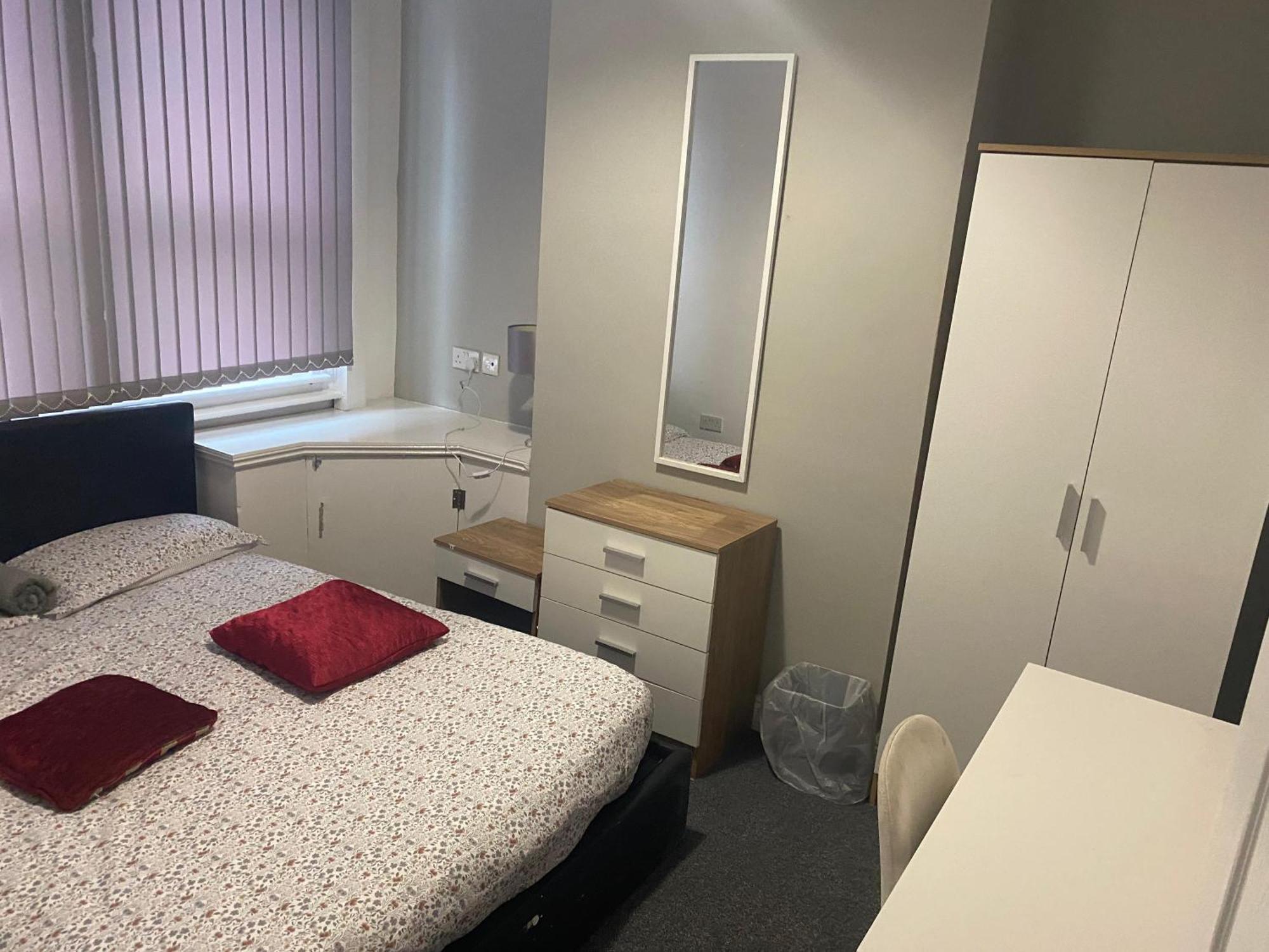 Happy Homes Stoke-on-Trent المظهر الخارجي الصورة